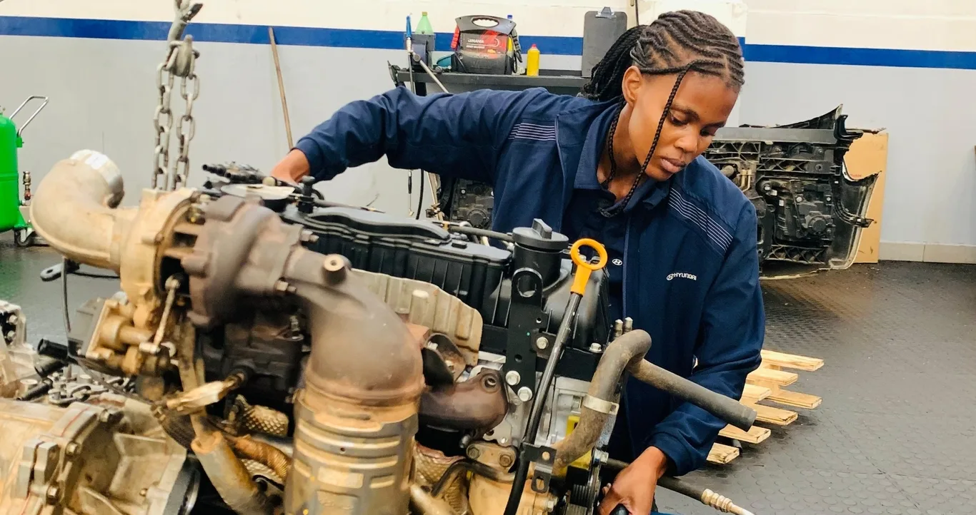 21-Year-Old Female. 800 Vehicles Serviced. 100% Success. Zero Returns