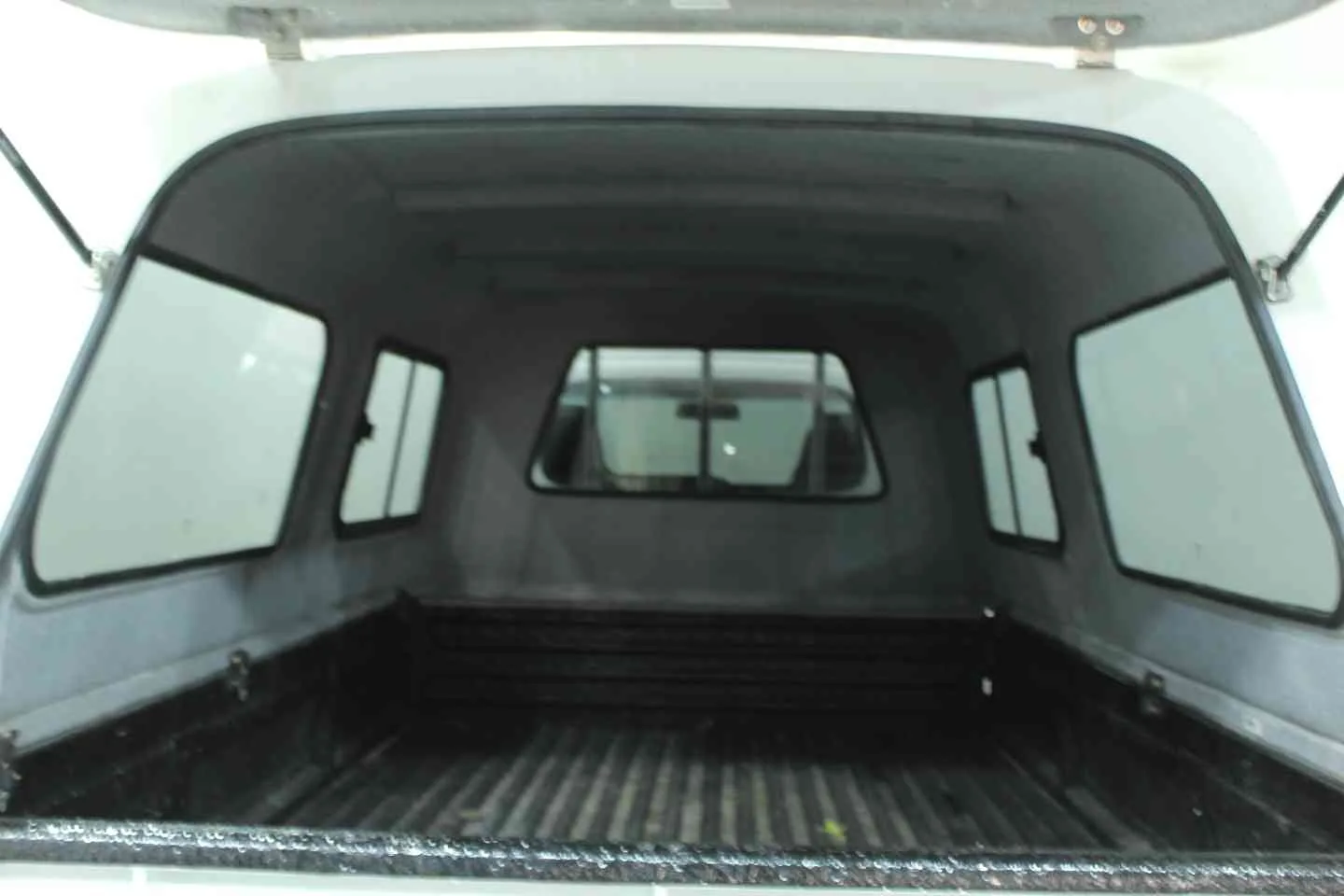 2026 Hyundai H100 BAKKIE 2.6 DECK MY20 thumbnail 5