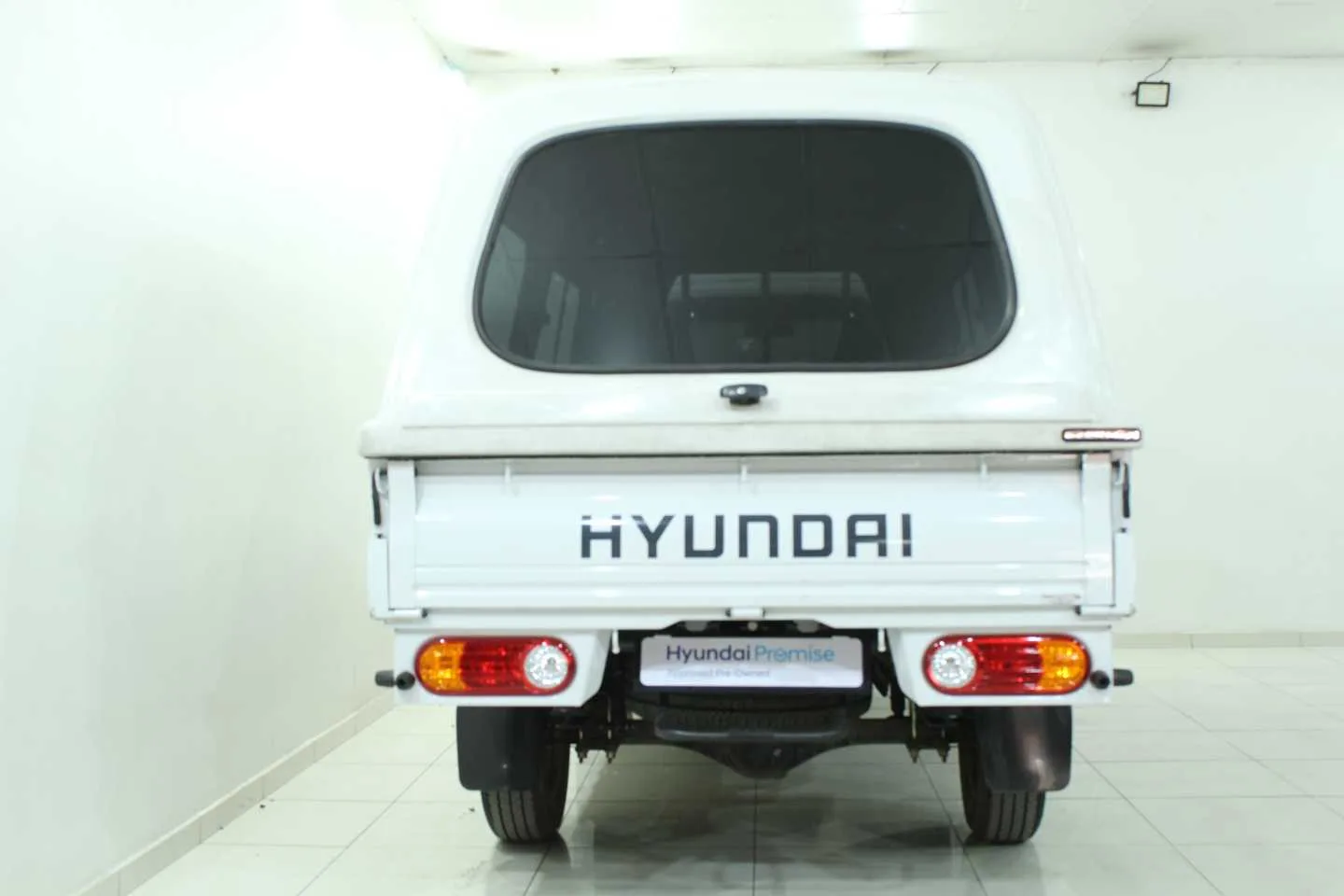 2026 Hyundai H100 BAKKIE 2.6 DECK MY20 thumbnail 3