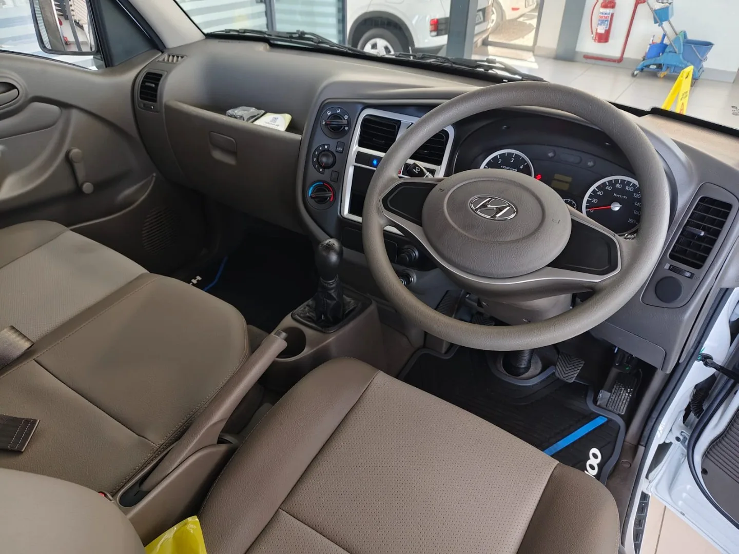 2026 Hyundai H100 H100 2.6D A/C F/C D/S thumbnail 11