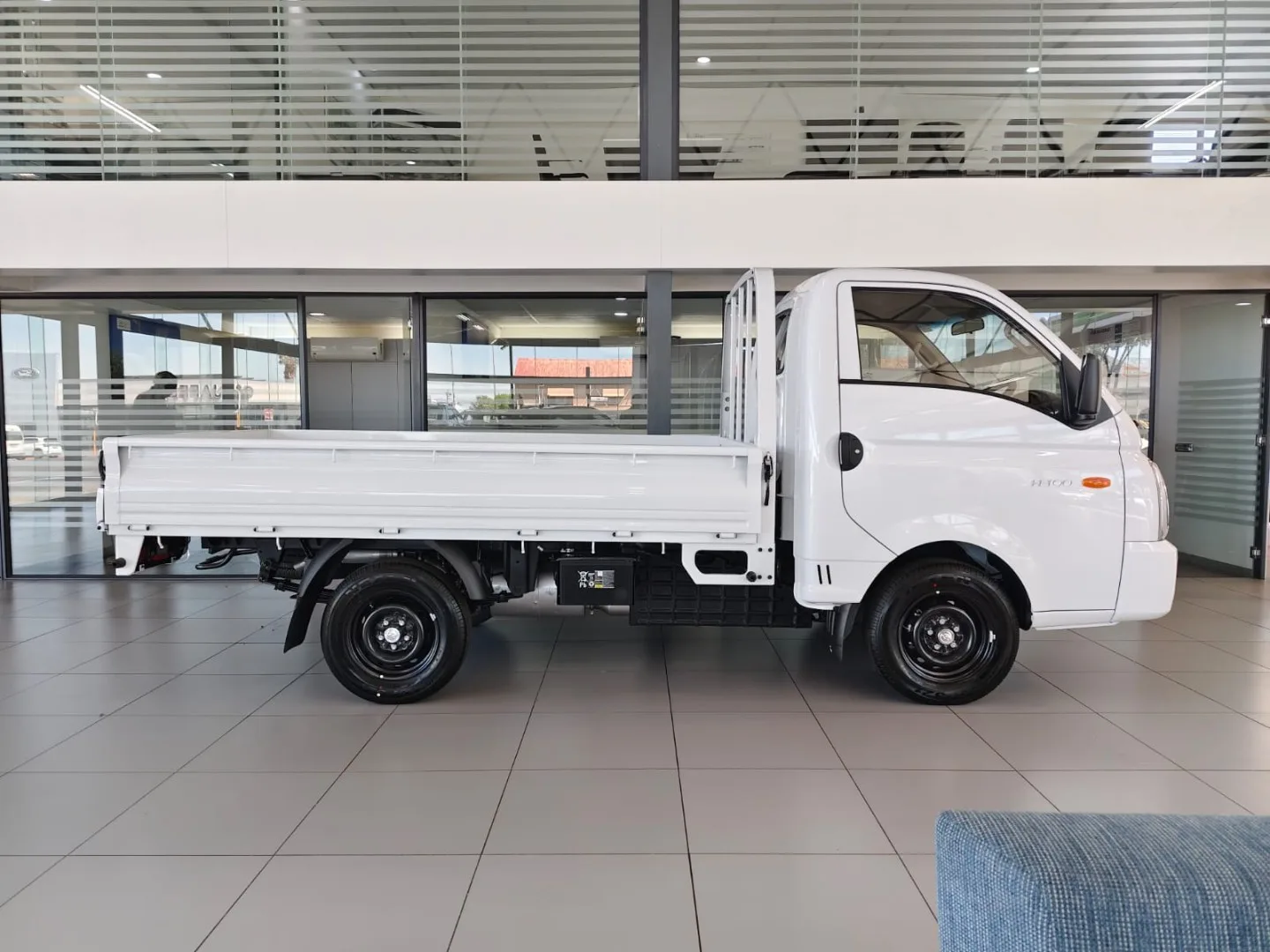 2026 Hyundai H100 H100 2.6D A/C F/C D/S thumbnail 8
