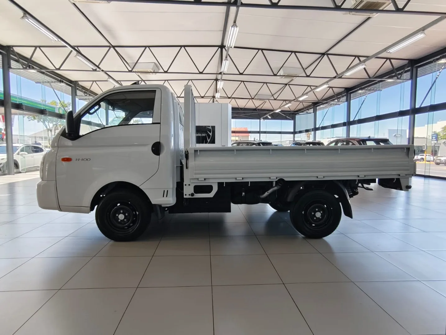 2026 Hyundai H100 H100 2.6D A/C F/C D/S thumbnail 4