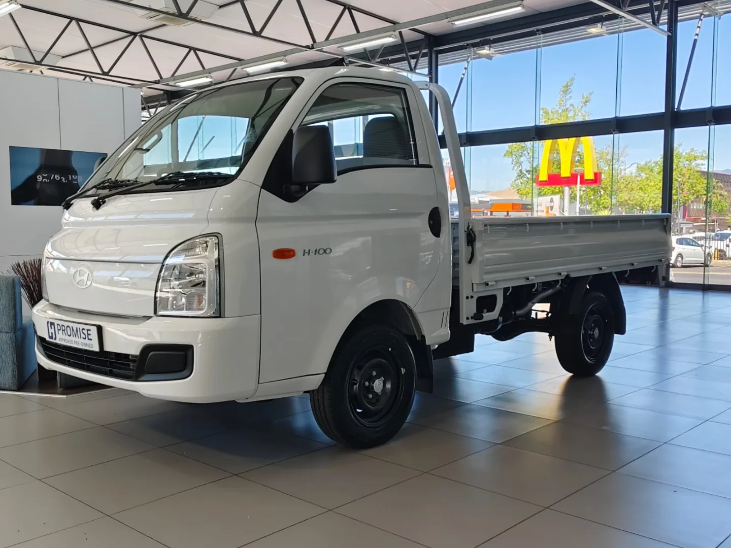 2026 Hyundai H100 H100 2.6D A/C F/C D/S thumbnail 3