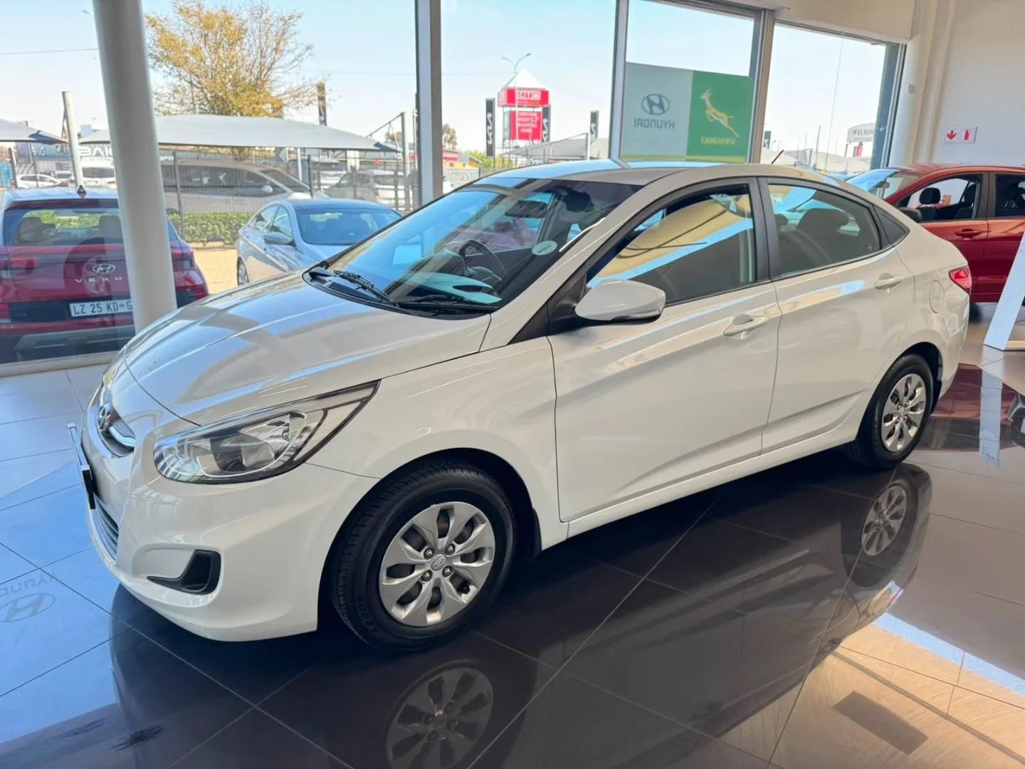 2018 Hyundai ACCENT ACCENT 1.6 MOTION MANUAL thumbnail 3