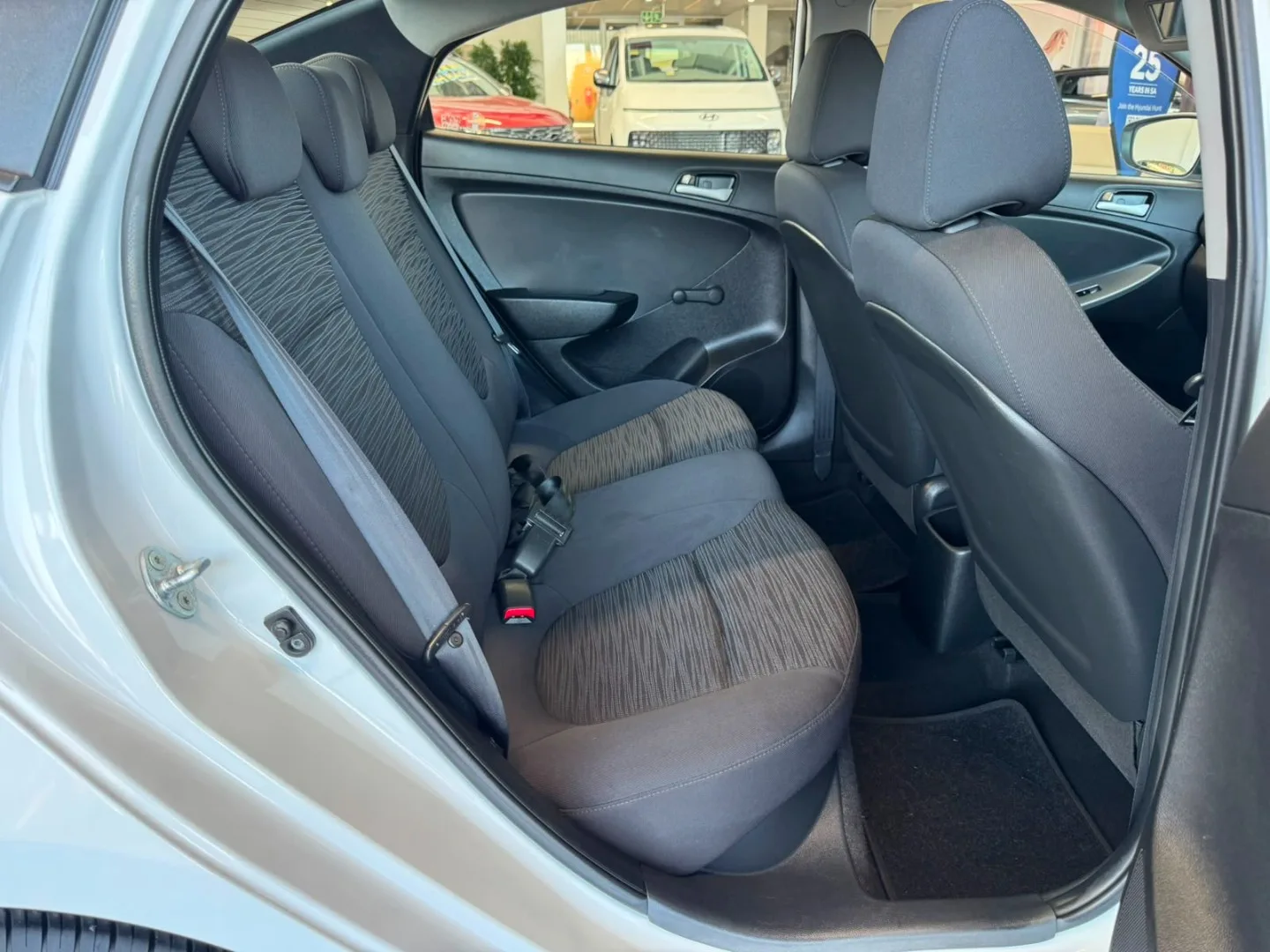 2018 Hyundai ACCENT ACCENT 1.6 MOTION MANUAL thumbnail 6
