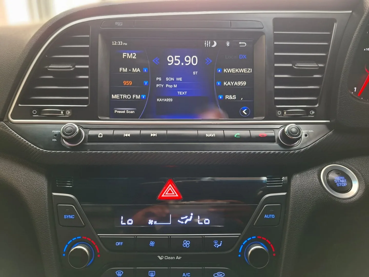 2018 Hyundai ELANTRA ELANTRA 1.6 TGDI ELITE DCT BLA thumbnail 19