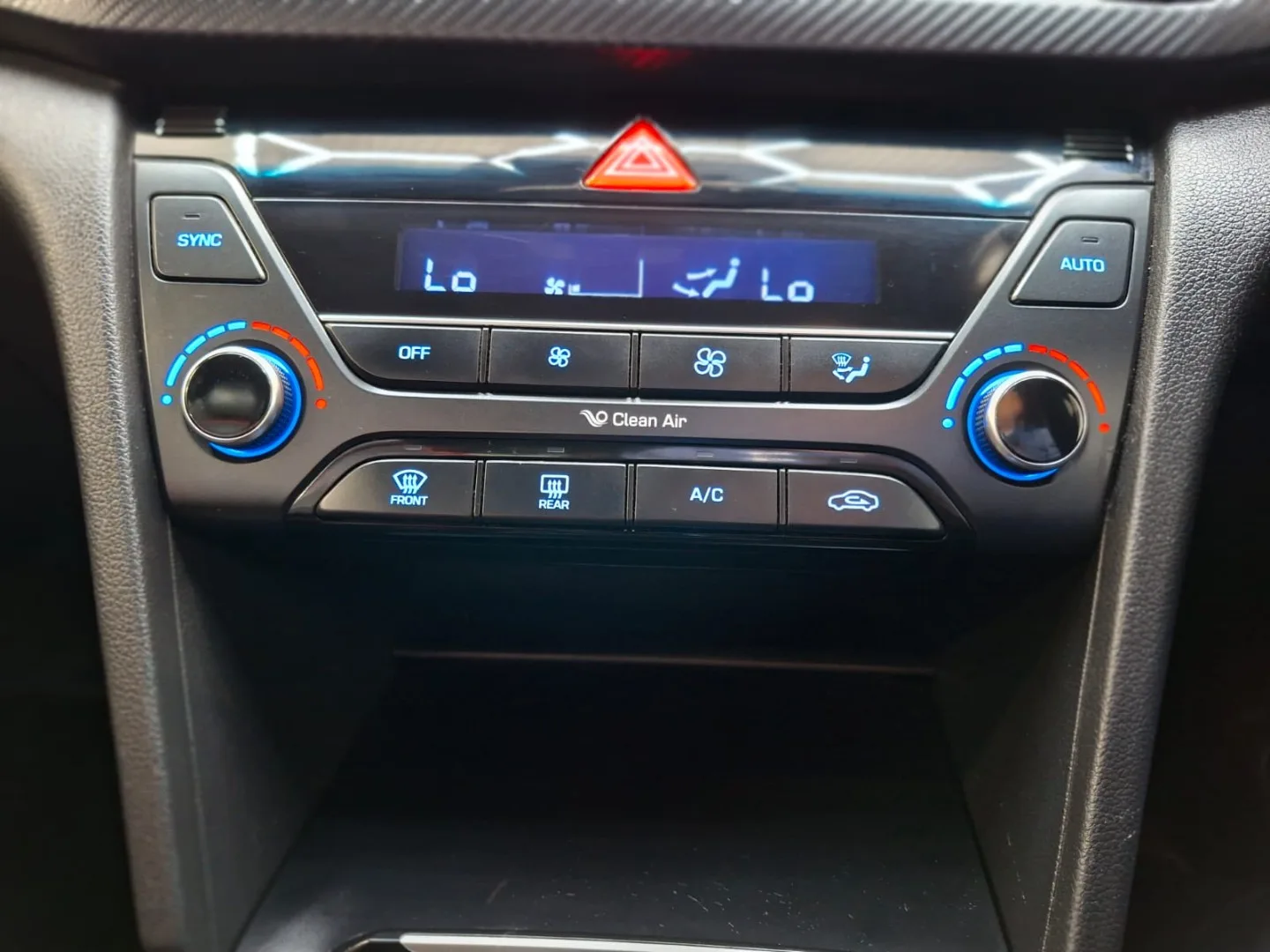 2018 Hyundai ELANTRA ELANTRA 1.6 TGDI ELITE DCT BLA thumbnail 20
