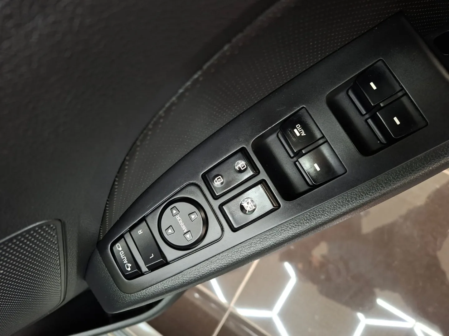 2018 Hyundai ELANTRA ELANTRA 1.6 TGDI ELITE DCT BLA thumbnail 14