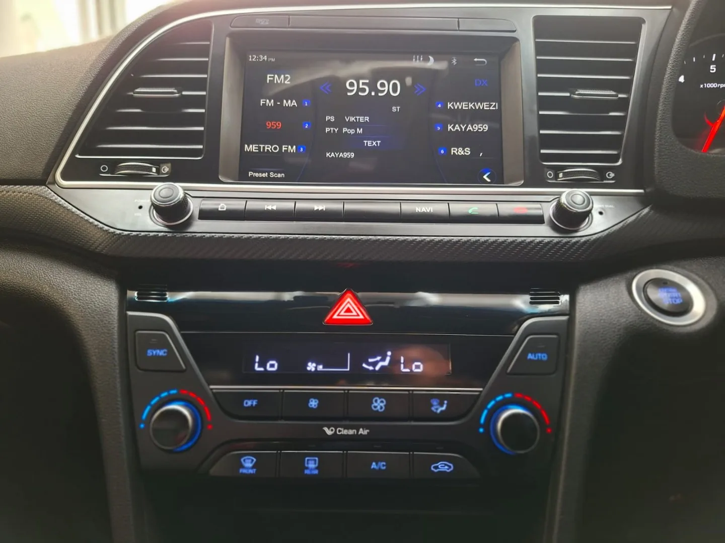 2018 Hyundai ELANTRA ELANTRA 1.6 TGDI ELITE DCT BLA thumbnail 18