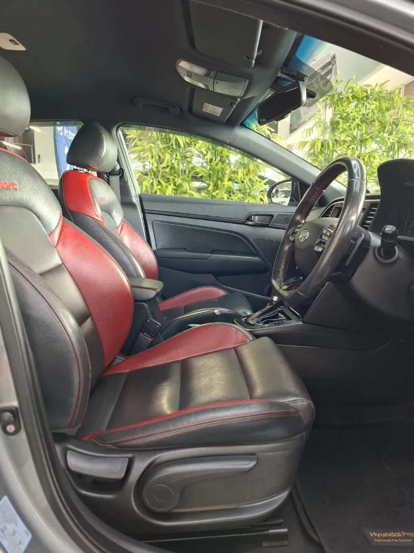 2018 Hyundai ELANTRA ELANTRA 1.6 TGDI ELITE DCT BLA thumbnail 12