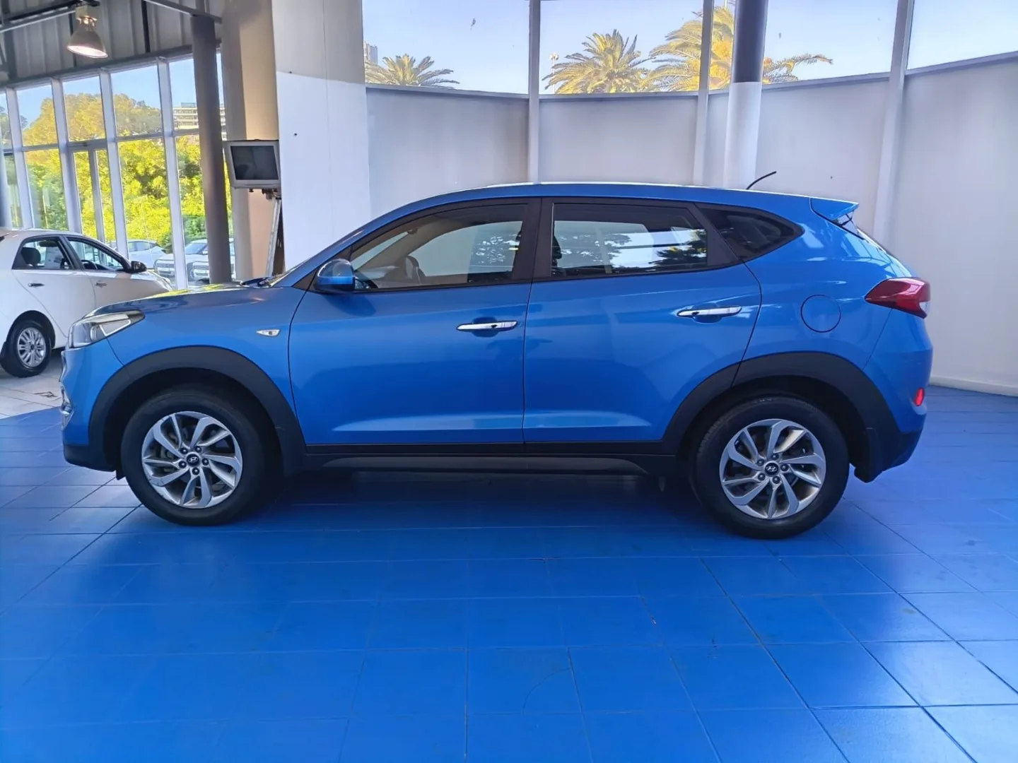 2017 Hyundai TUCSON TUCSON 2.0 NU PREMIUM MANUAL thumbnail 4