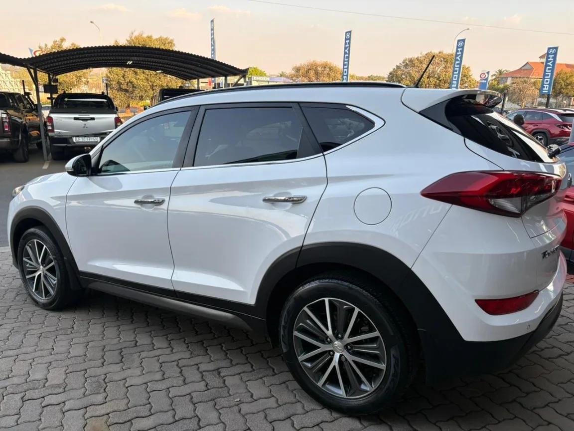 2016 Hyundai TUCSON TUCSON 2.0 NU ELITE AUTOMATIC thumbnail 4