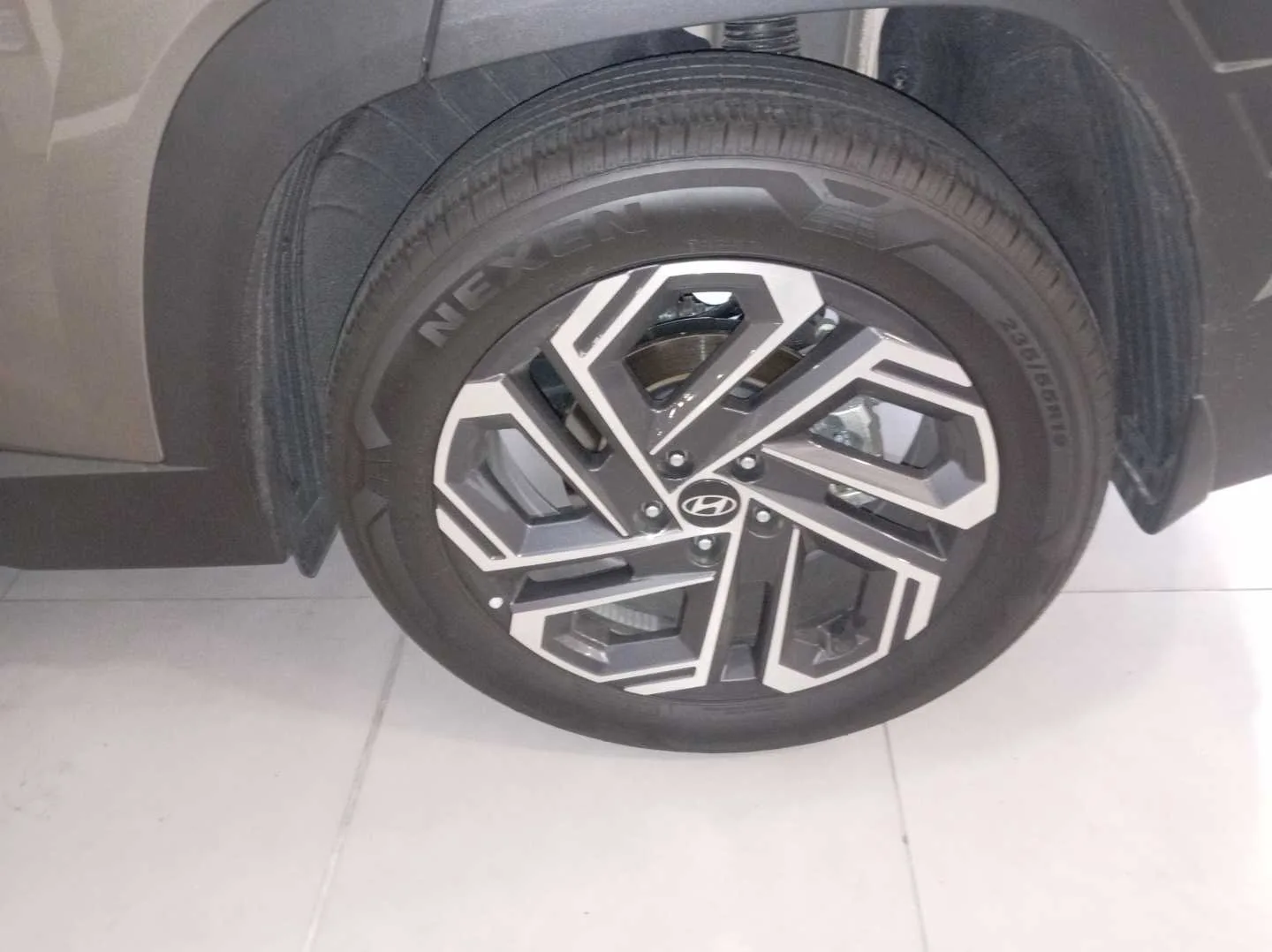 2025 Hyundai TUCSON TUCSON R2.0 EXECUTIVE A/T MY25 thumbnail 15