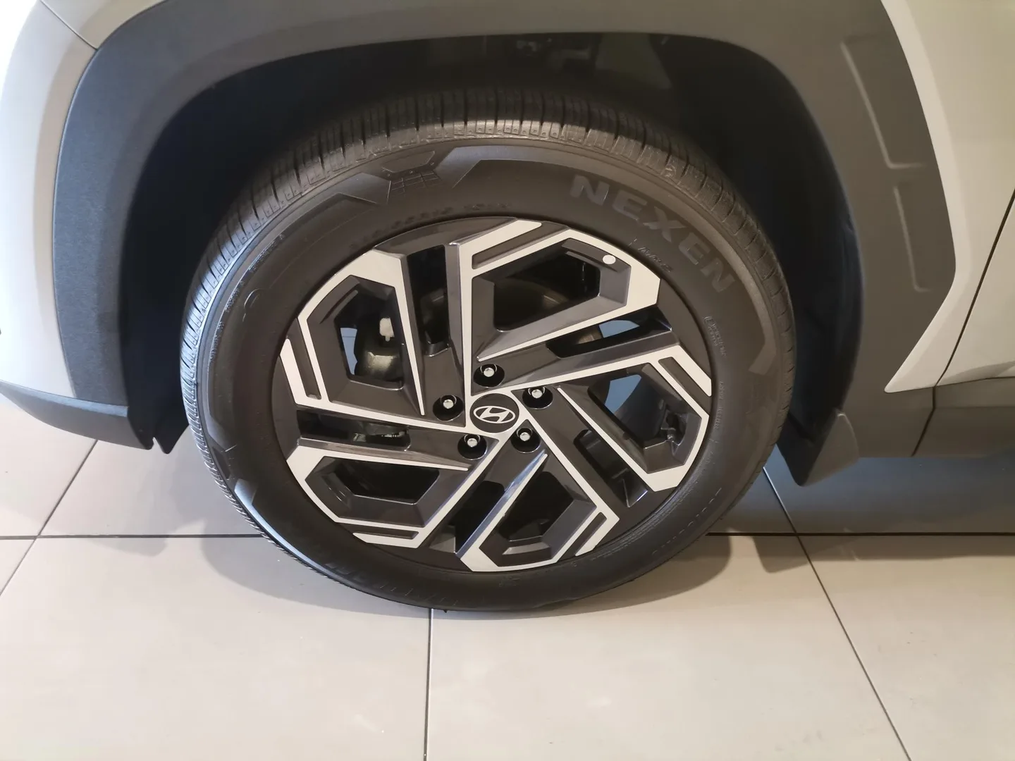 2026 Hyundai TUCSON TUCSON R2.0 EXECUTIVE A/T MY25 thumbnail 2