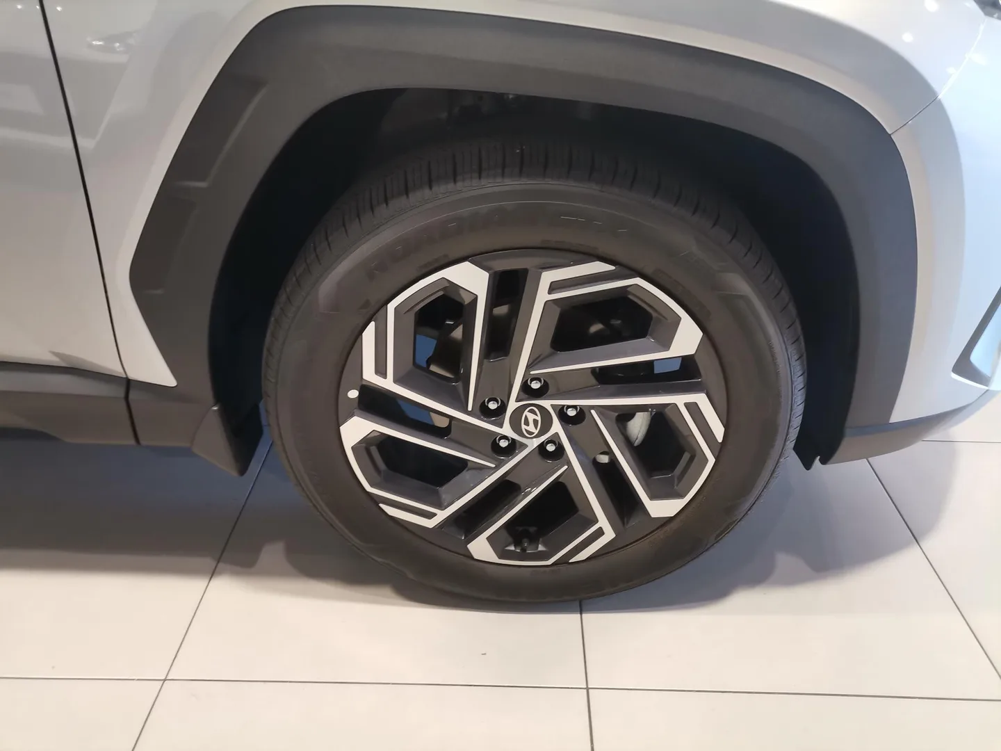 2026 Hyundai TUCSON TUCSON R2.0 EXECUTIVE A/T MY25 thumbnail 3