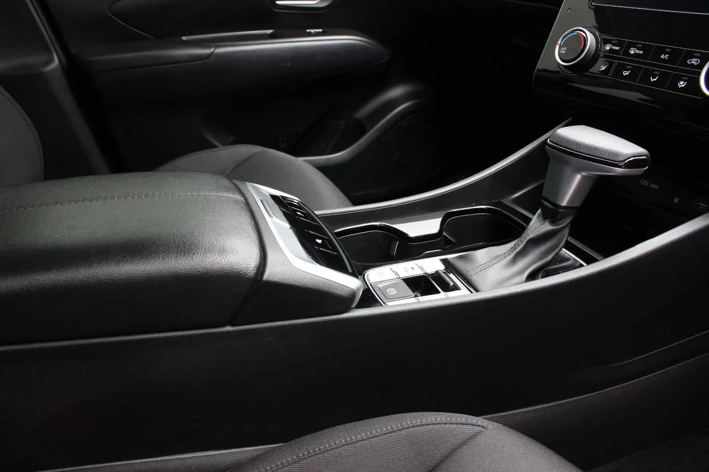 2023 Hyundai TUCSON TUCSON 2.0 PREMIUM A/T thumbnail 23