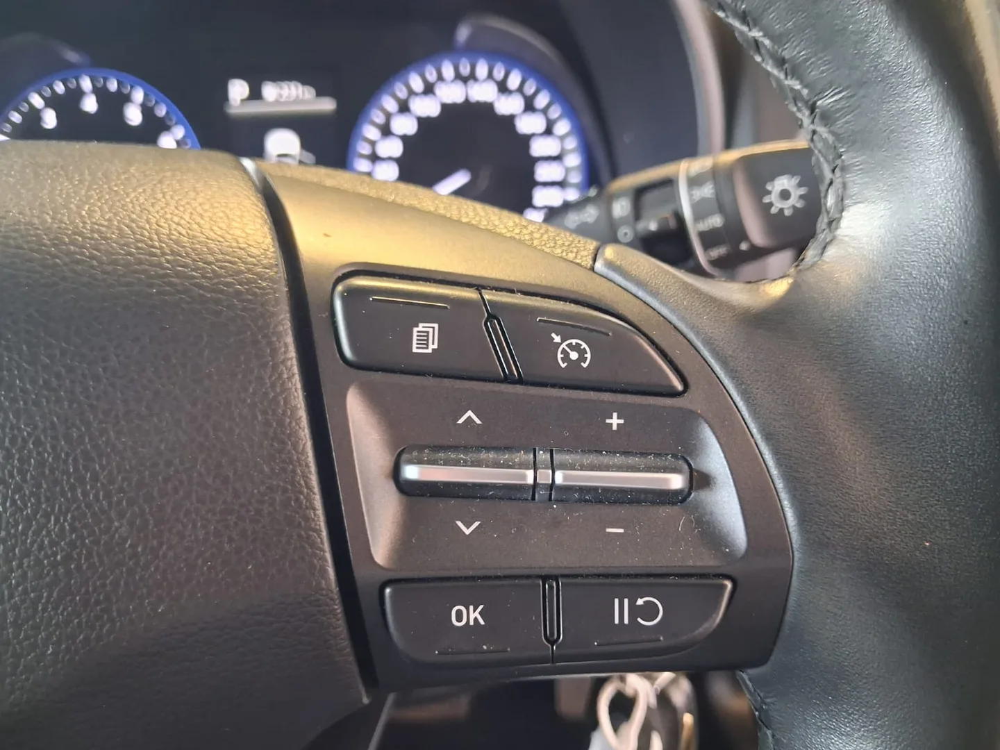 2023 undefined KONA KONA 2.0 EXEC IVT MY21 thumbnail 18