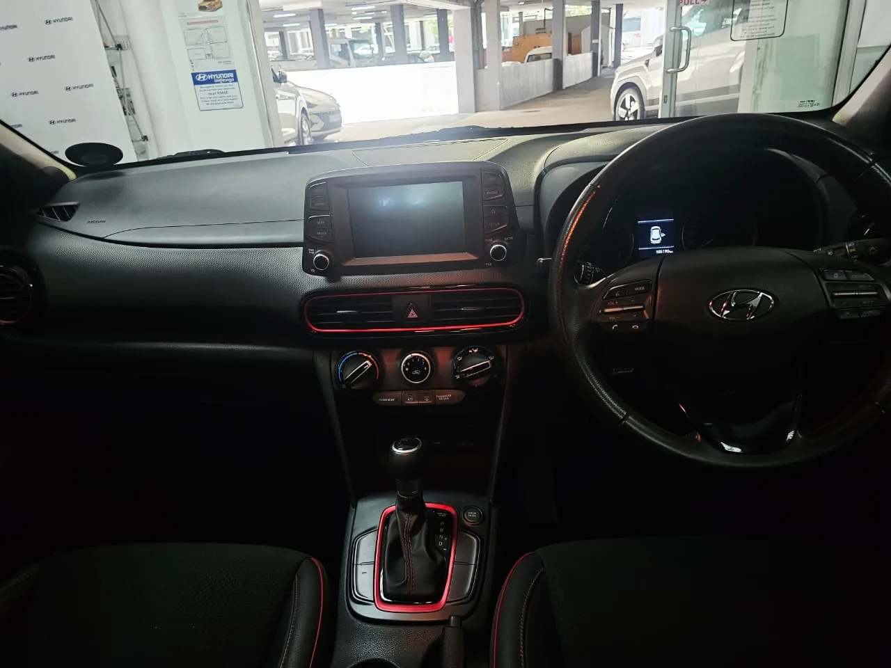 2018 undefined KONA KONA 2.0 NU EXECUTIVE A/T BLACK thumbnail 13