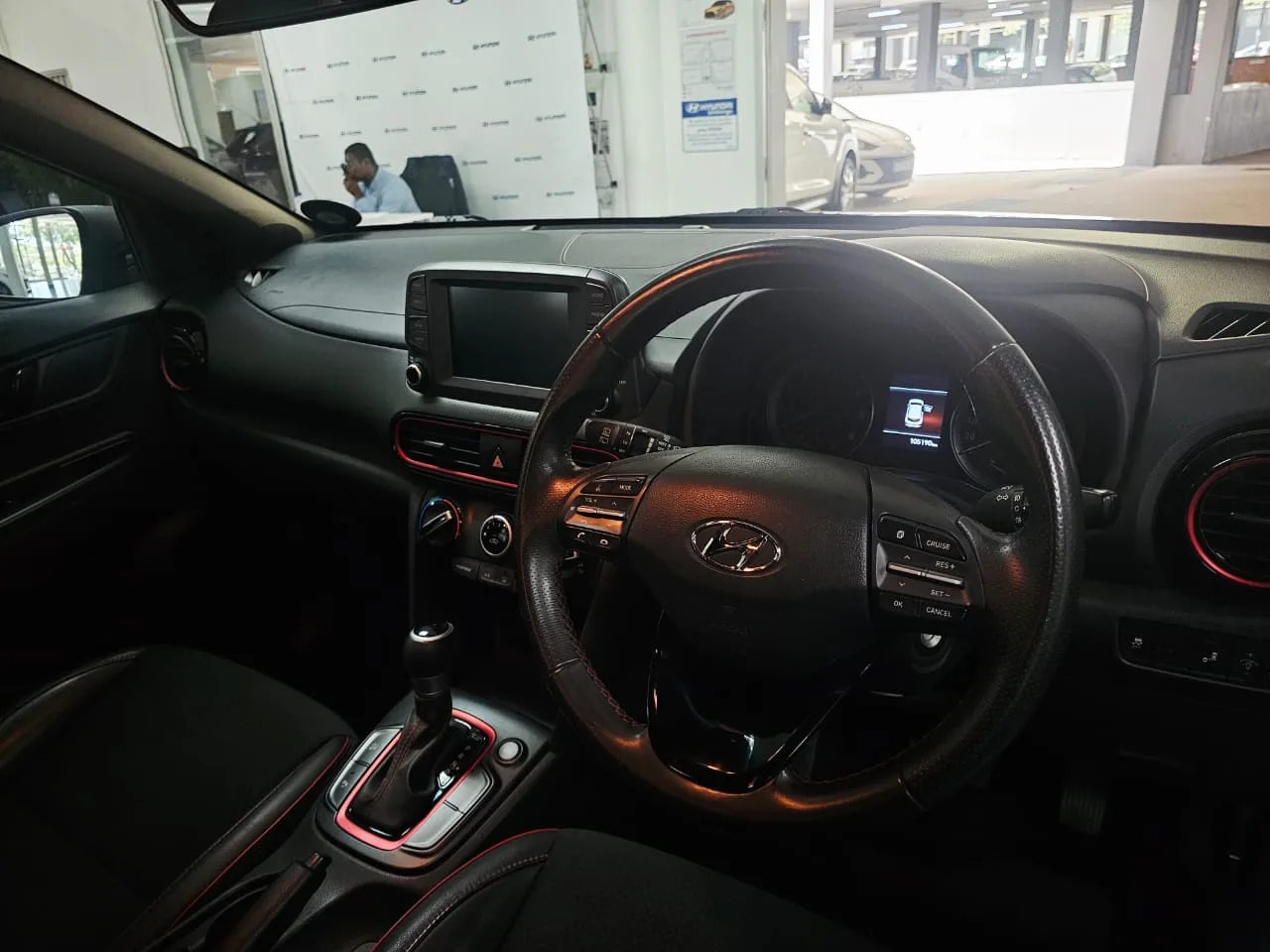 2018 undefined KONA KONA 2.0 NU EXECUTIVE A/T BLACK thumbnail 8