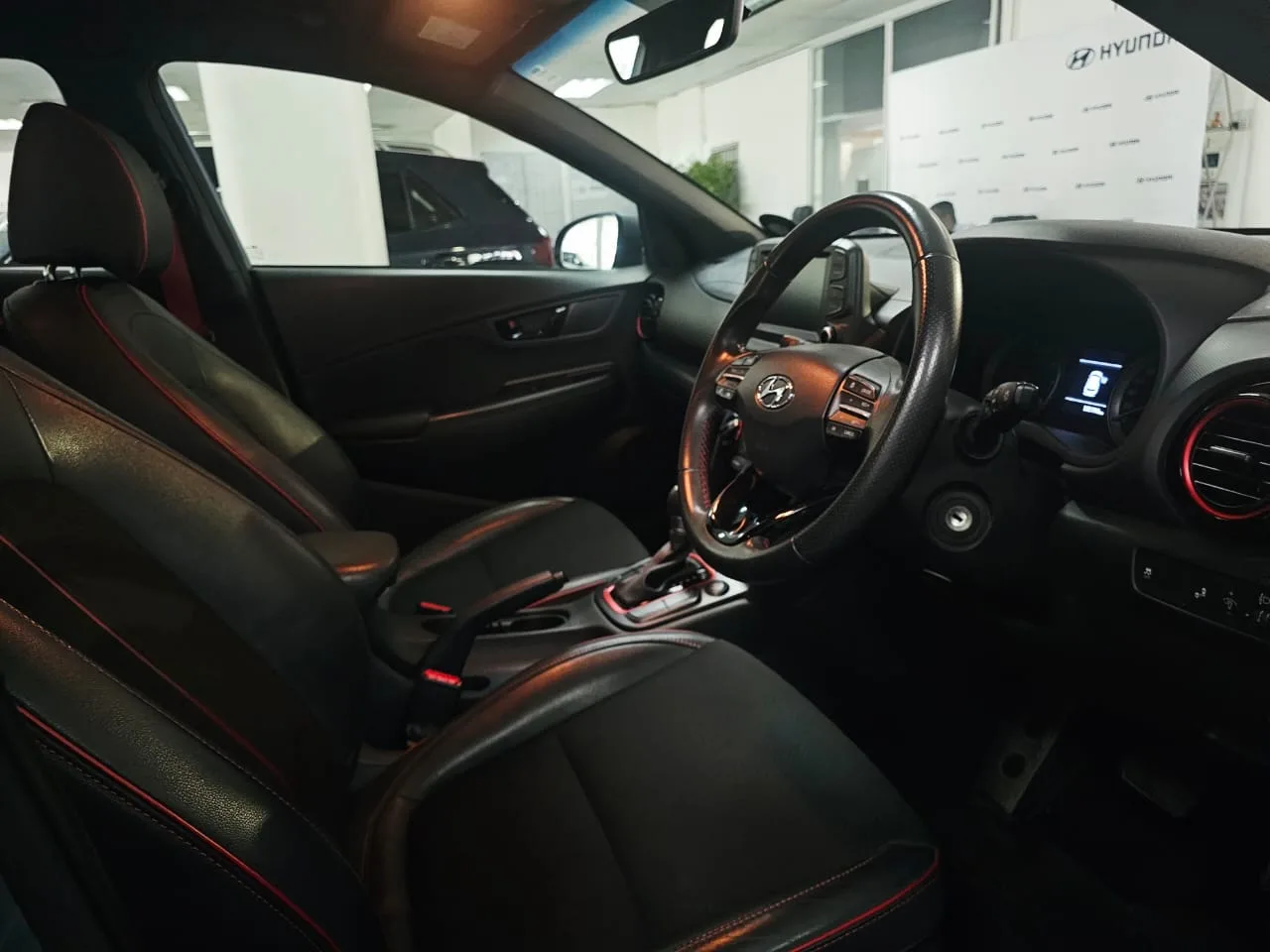 2018 undefined KONA KONA 2.0 NU EXECUTIVE A/T BLACK thumbnail 10