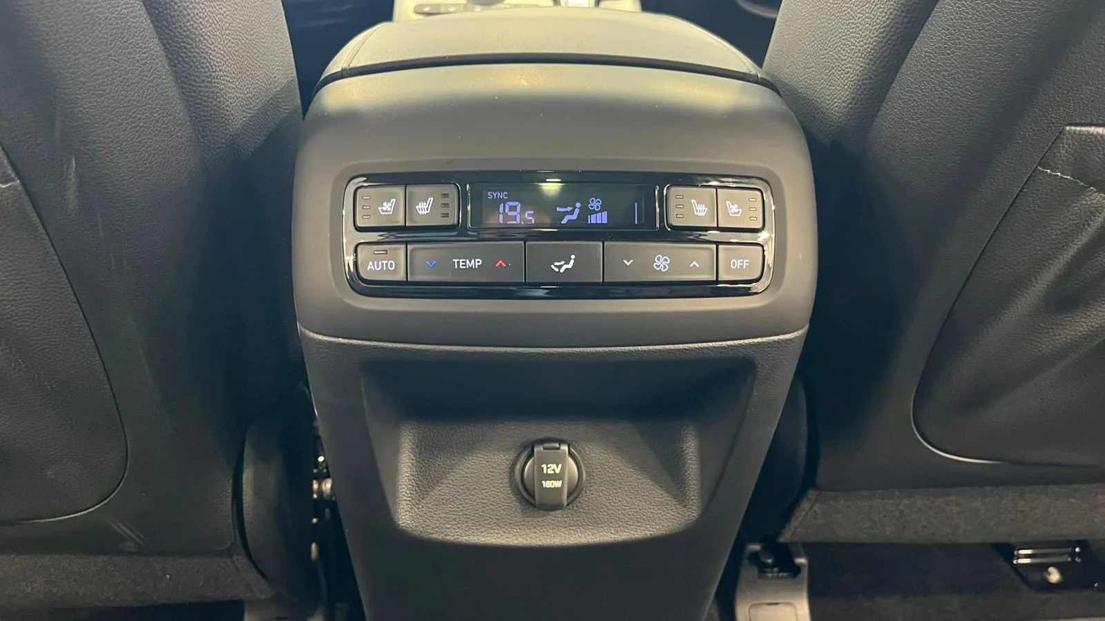 2026 Hyundai PALISADE PALISADE R2.2 7 STR ELITE 8AT4 MY23 thumbnail 26