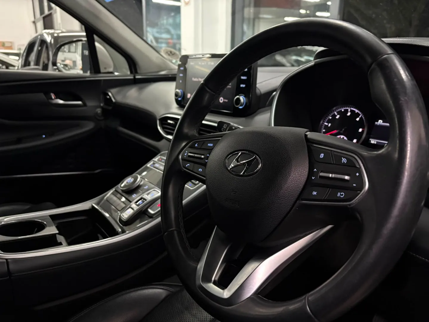 2021 Hyundai SANTA FE SANTA FE R2.2 EXECUTIVE DCT (7 Seat) thumbnail 24