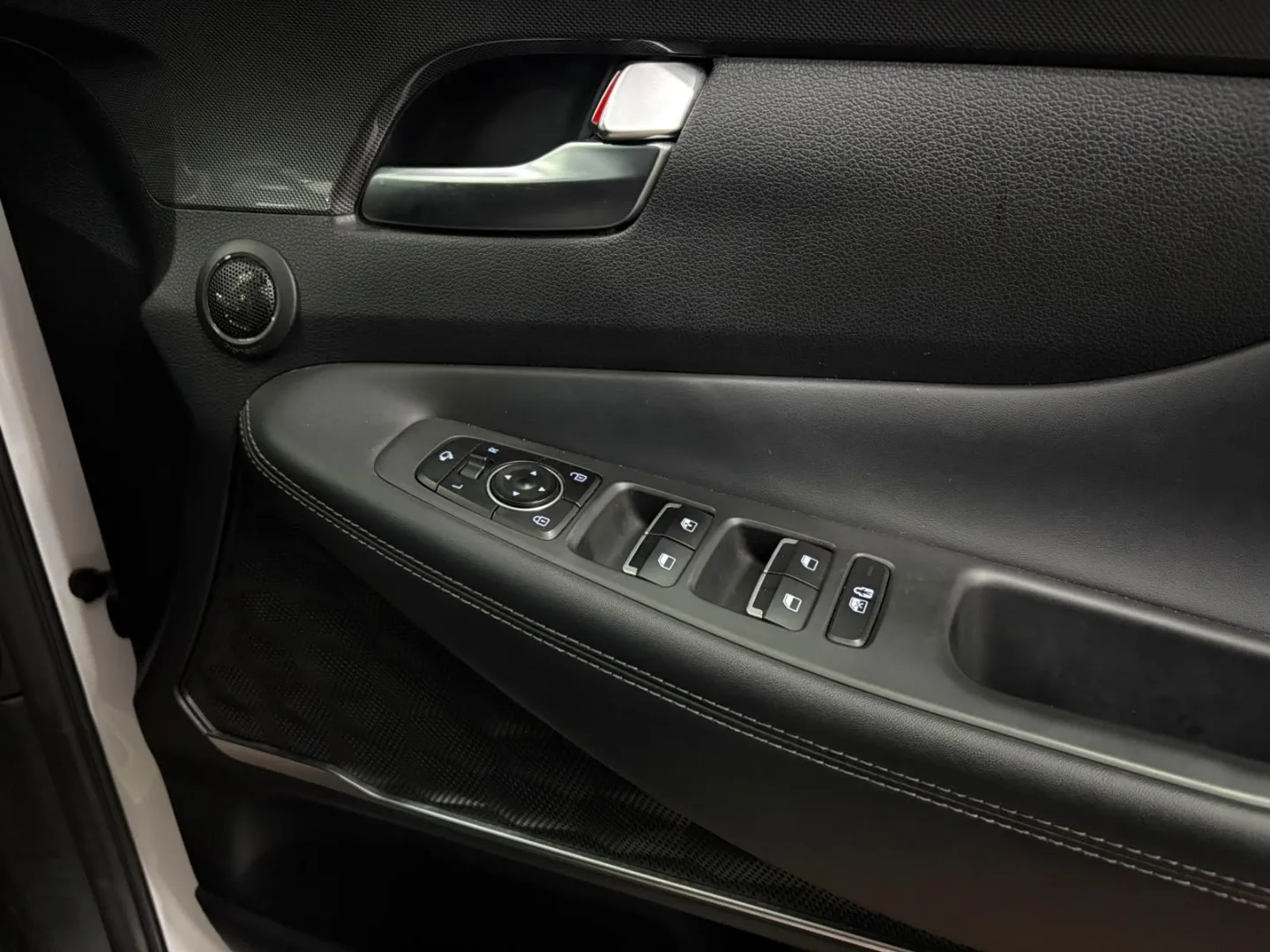 2021 Hyundai SANTA FE SANTA FE R2.2 EXECUTIVE DCT (7 Seat) thumbnail 33