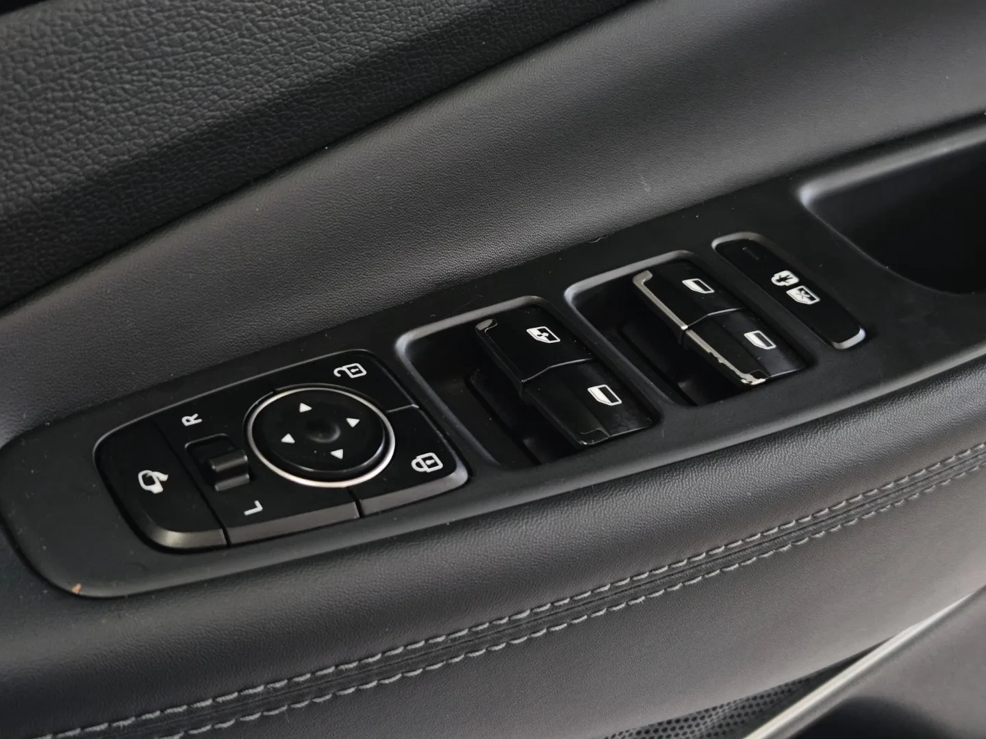2021 Hyundai SANTA FE SANTA FE R2.2 EXECUTIVE 8DCT MY21 thumbnail 20