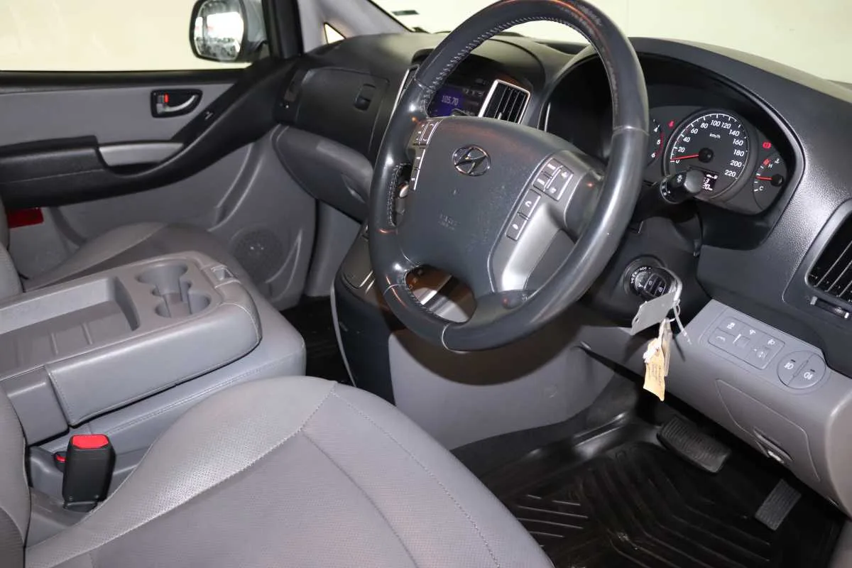 2018 Hyundai H-1 H-1 2.5 CRDI A/T/ 2.5 ELITE A/T thumbnail 14