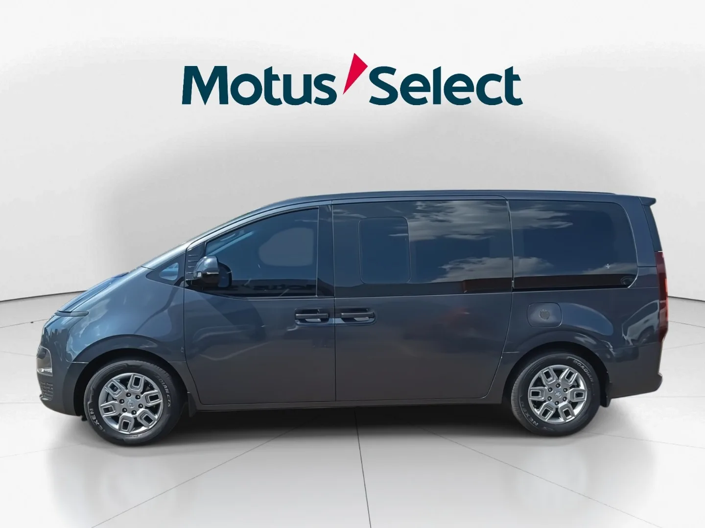 2022 Hyundai STARIA STARIA R2.2 11S EXECUTIVE BUS A/T thumbnail 4