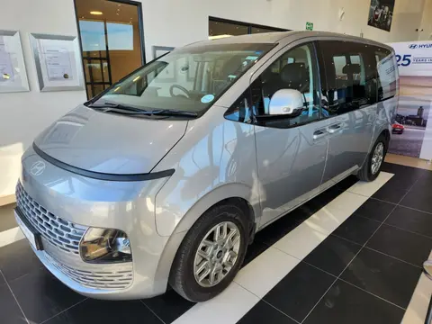2022 Hyundai STARIA STARIA R2.2 9S EXECUTIVE BUS A/T image 1