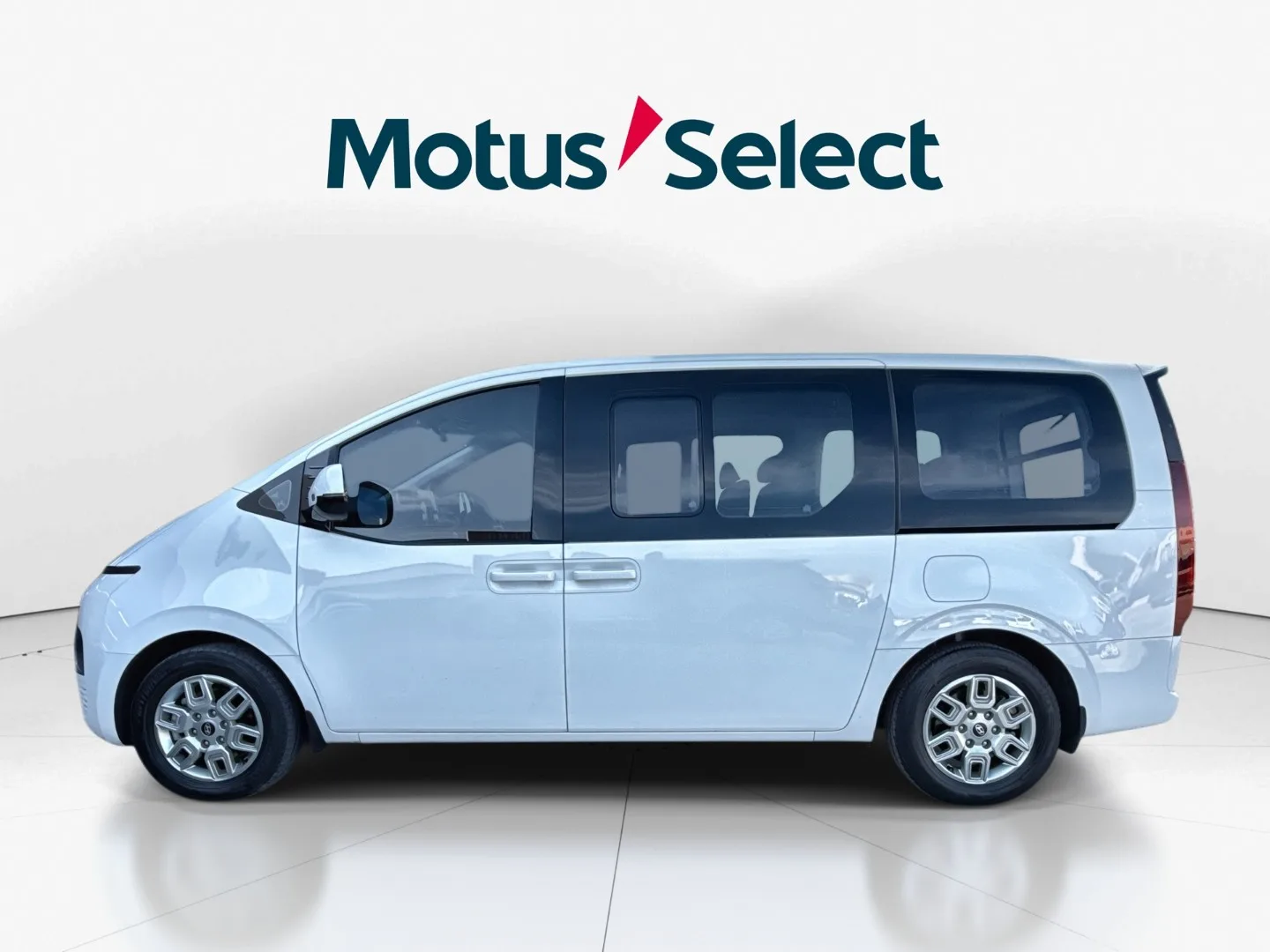 2023 Hyundai STARIA STARIA R2.2 9S EXECUTIVE BUS A/T thumbnail 4