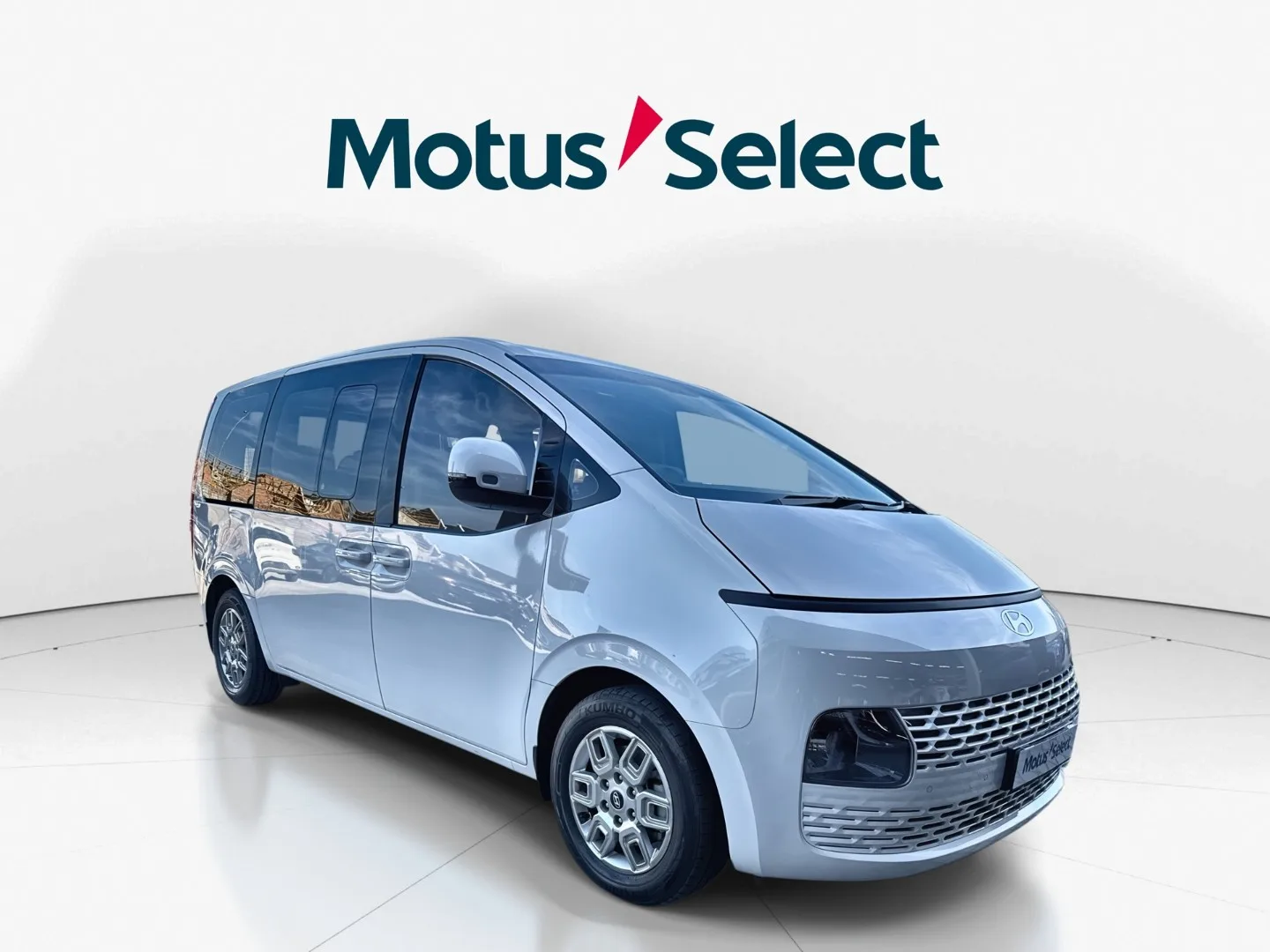 2023 Hyundai STARIA STARIA R2.2 9S EXECUTIVE BUS A/T image 1