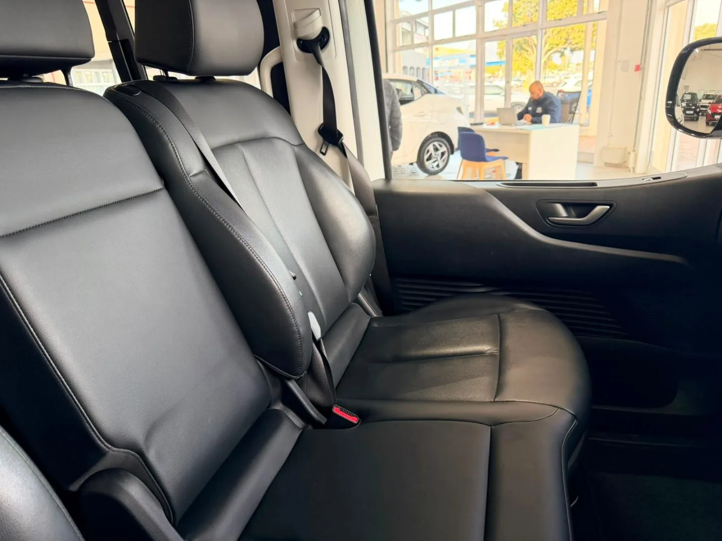 2023 Hyundai STARIA STARIA R2.2 9S EXECUTIVE BUS A/T thumbnail 13