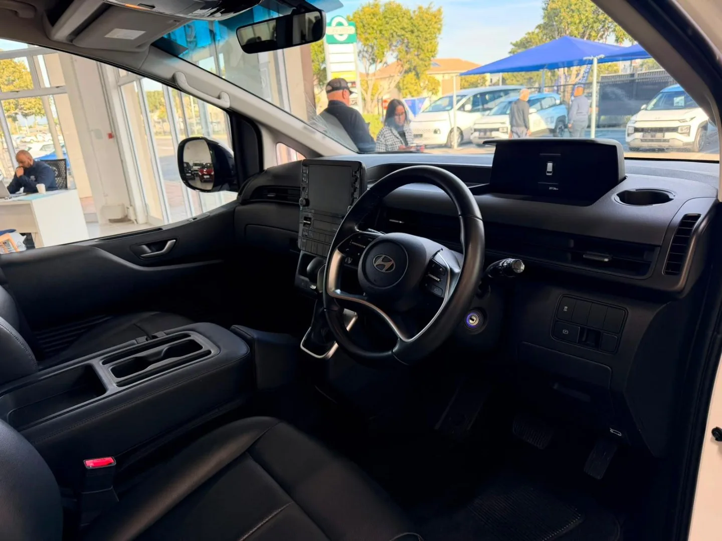 2023 Hyundai STARIA STARIA R2.2 9S EXECUTIVE BUS A/T thumbnail 9