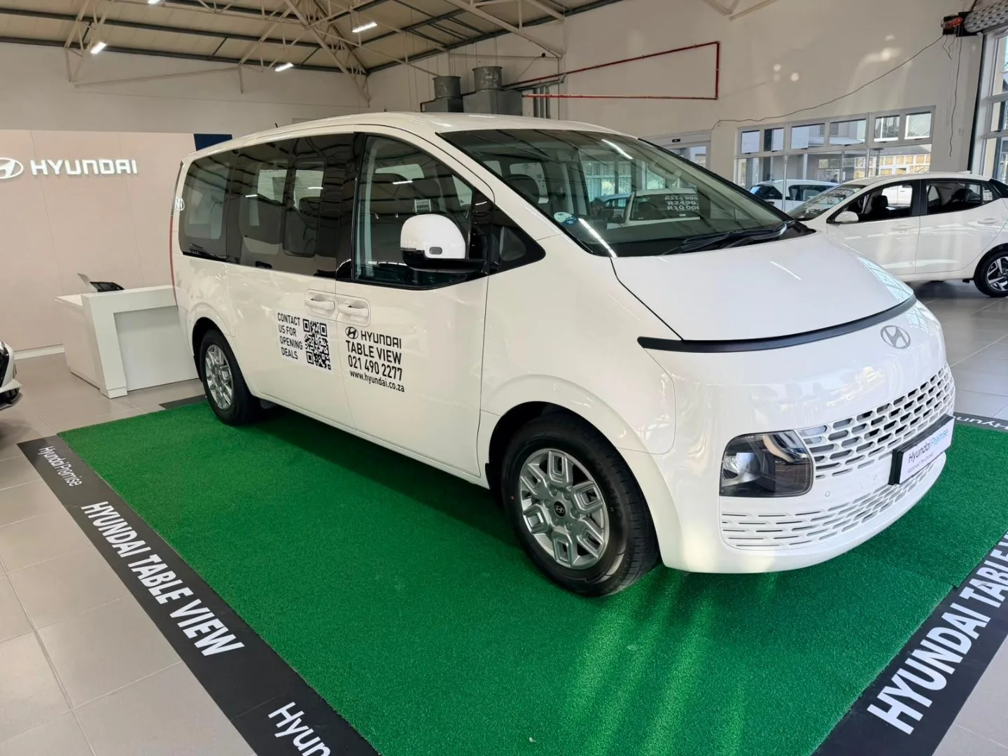 2023 Hyundai STARIA STARIA R2.2 9S EXECUTIVE BUS A/T image 1
