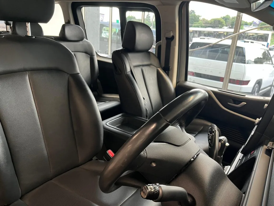 2025 Hyundai STARIA STARIA R2.2 9S EXECUTIVE BUS A/T thumbnail 19