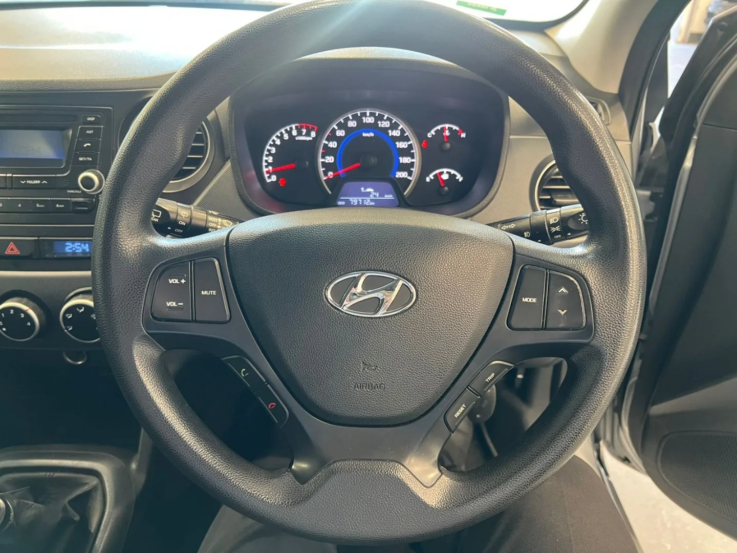 2020 undefined i10 / i20 / i30 GRAND i10 1.0 MOTION M/T MY18 thumbnail 13