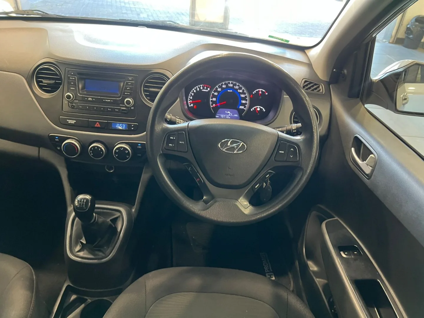 2020 undefined i10 / i20 / i30 GRAND i10 1.0 MOTION M/T MY18 thumbnail 9