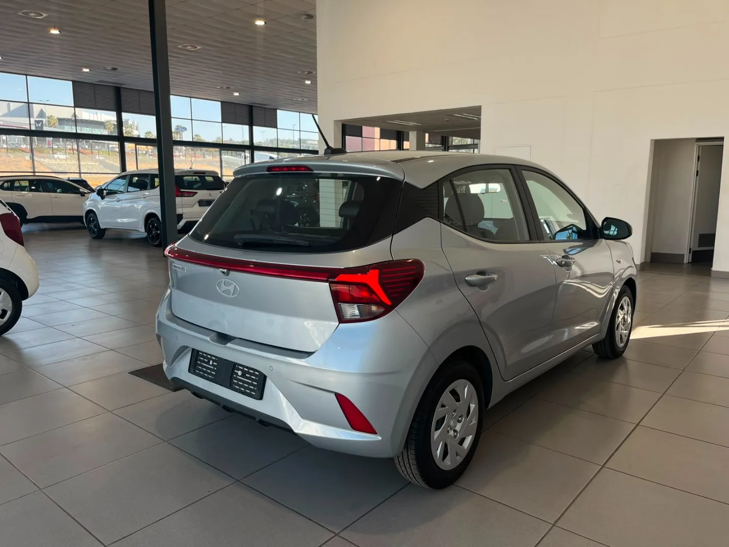 2023 Hyundai GRAND I10 GRAND i10 1.0 MOTION MT thumbnail 3