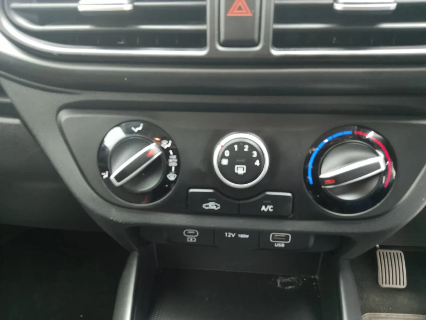 2024 Hyundai GRAND I10 GRAND i10 1.0 MOTION/PREMIUM thumbnail 17