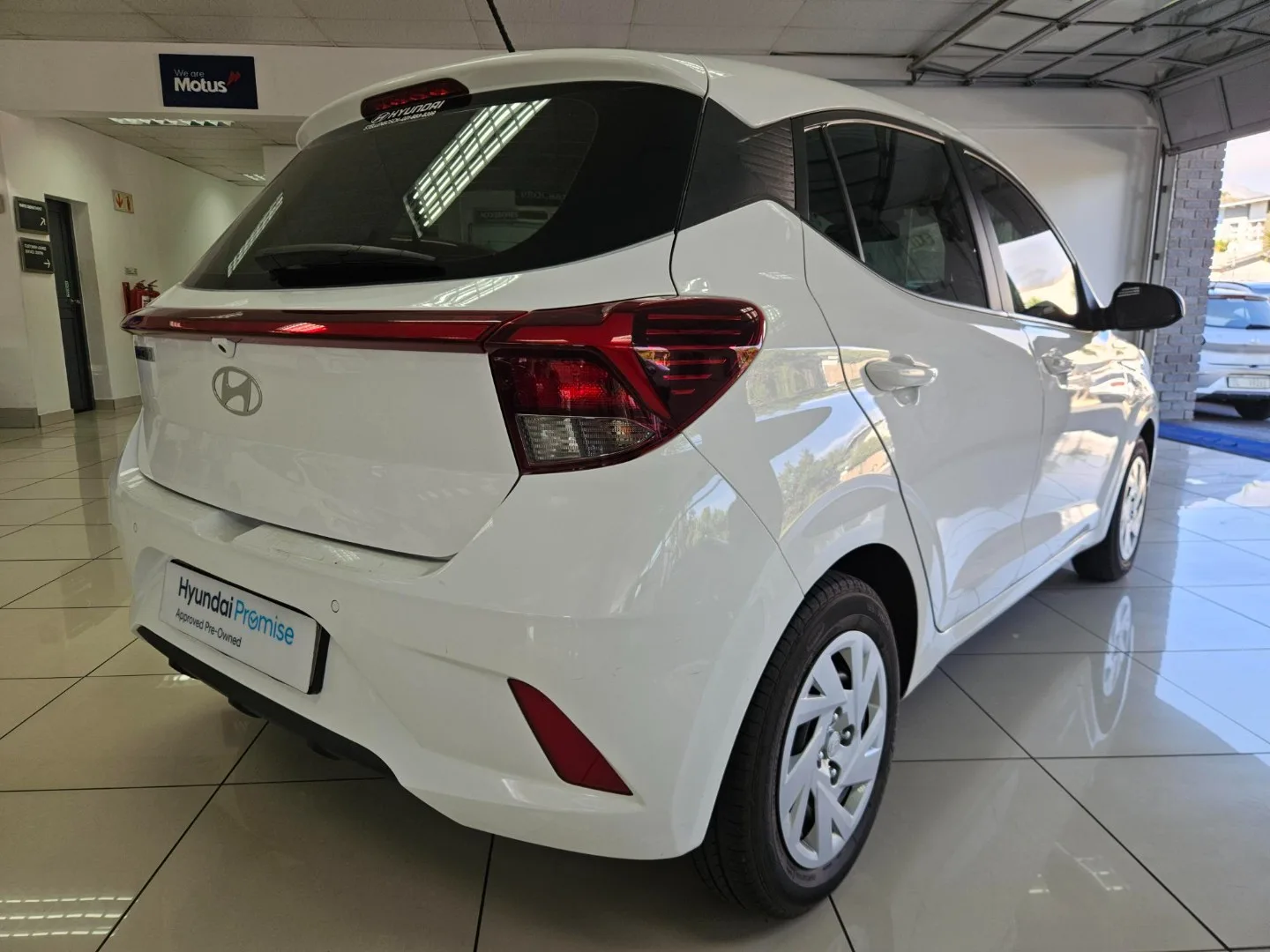 2024 Hyundai GRAND I10 GRAND i10 1.0 PREMIUM M/T MY24 thumbnail 3