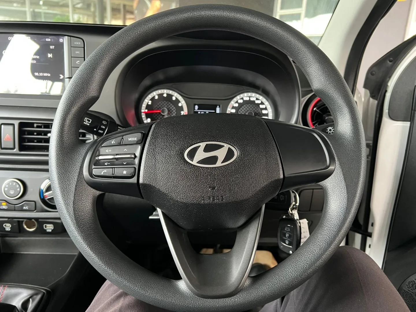 2025 Hyundai GRAND I10 GRAND i10 1.0 PREMIUM M/T MY24 thumbnail 11