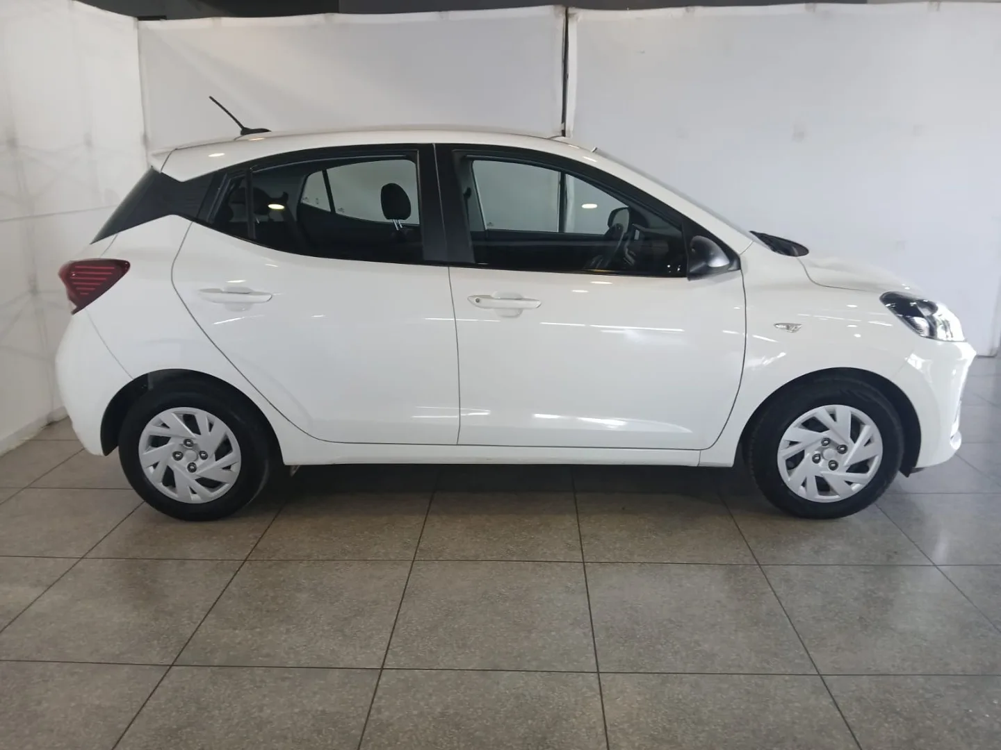 2026 Hyundai GRAND I10 i10 GRAND i10 1.0 MOTION/PREMIUM thumbnail 2