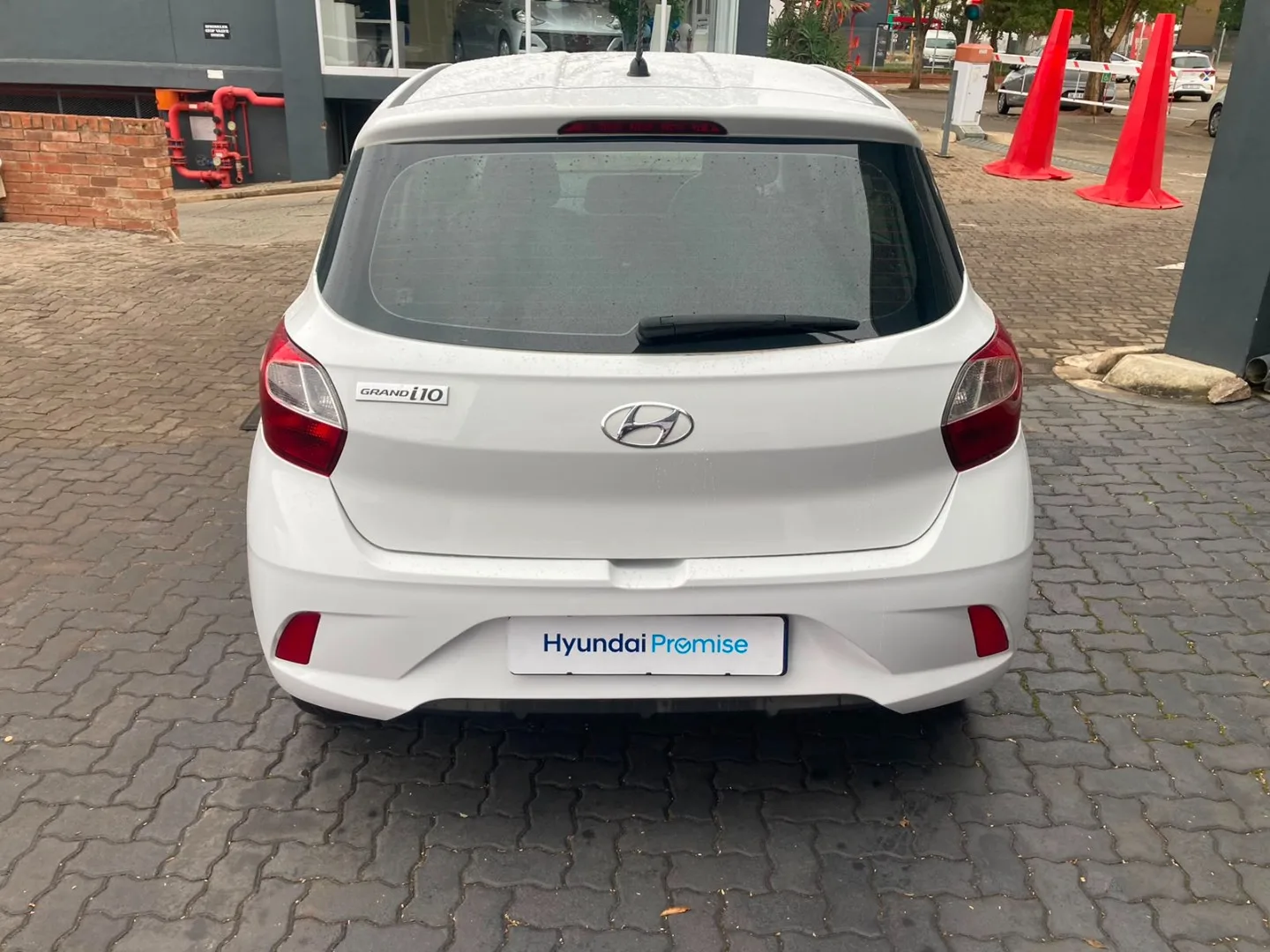 2021 undefined i10 / i20 / i30 GRAND i10 1.0 MOTION AT thumbnail 2