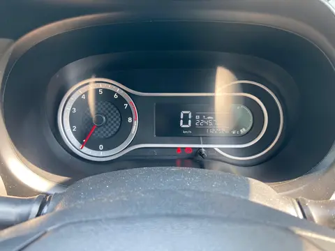 2022 Hyundai GRAND I10 GRAND i10 1.2 FLUID MT image 1