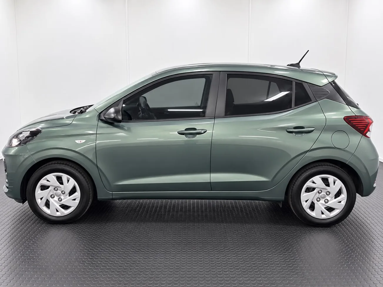 2024 Hyundai GRAND I10 GRAND i10 1.2 PREMIUM A/T MY24 thumbnail 3