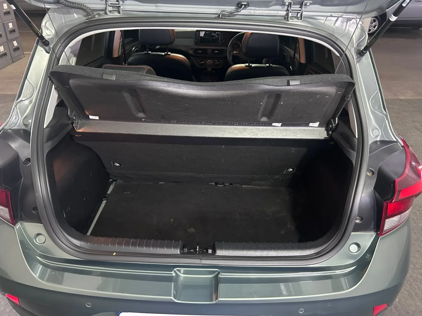 2024 Hyundai GRAND I10 GRAND i10 1.2 PREMIUM A/T MY24 thumbnail 17