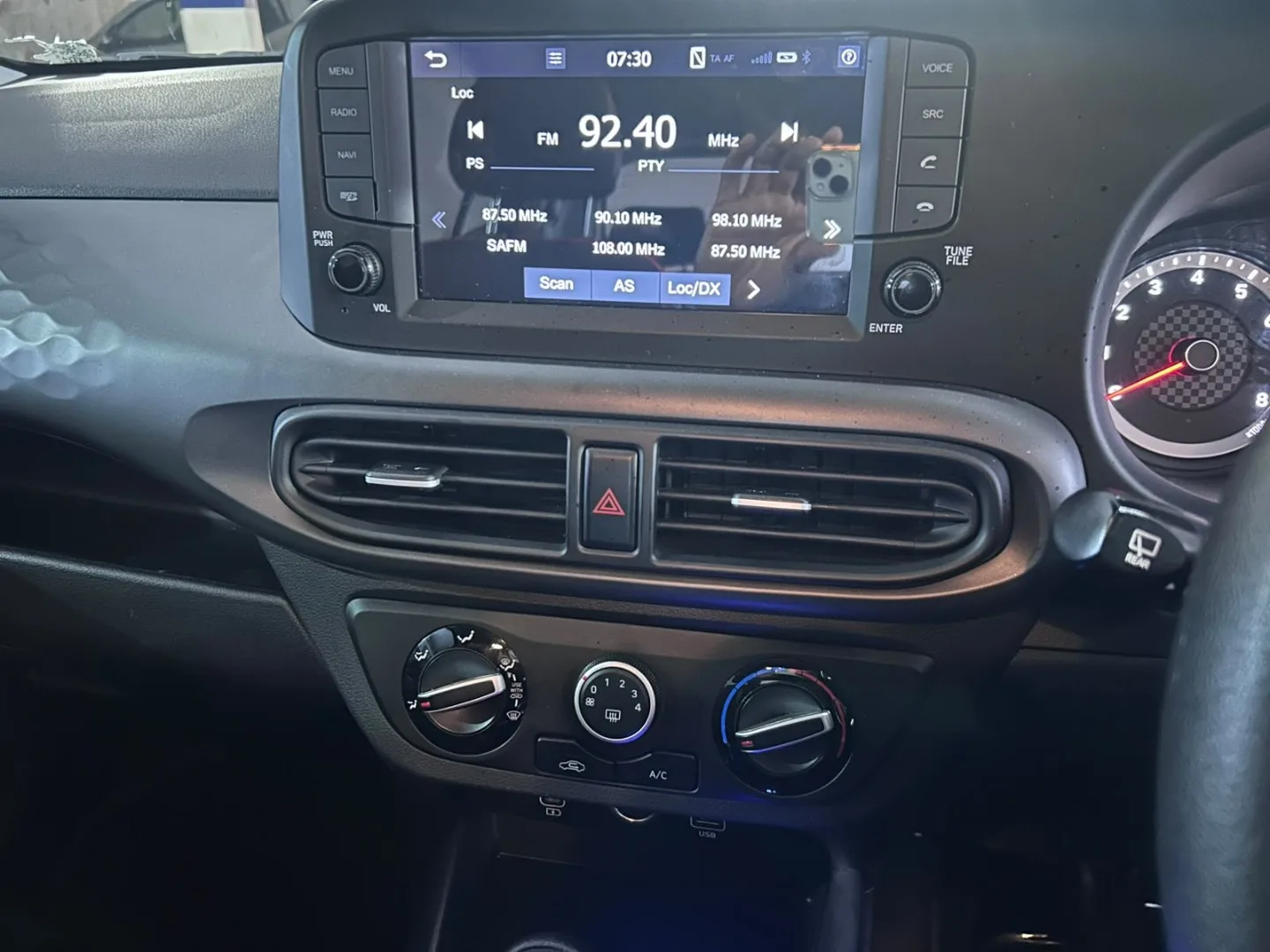 2024 Hyundai GRAND I10 GRAND i10 1.2 PREMIUM A/T MY24 thumbnail 14