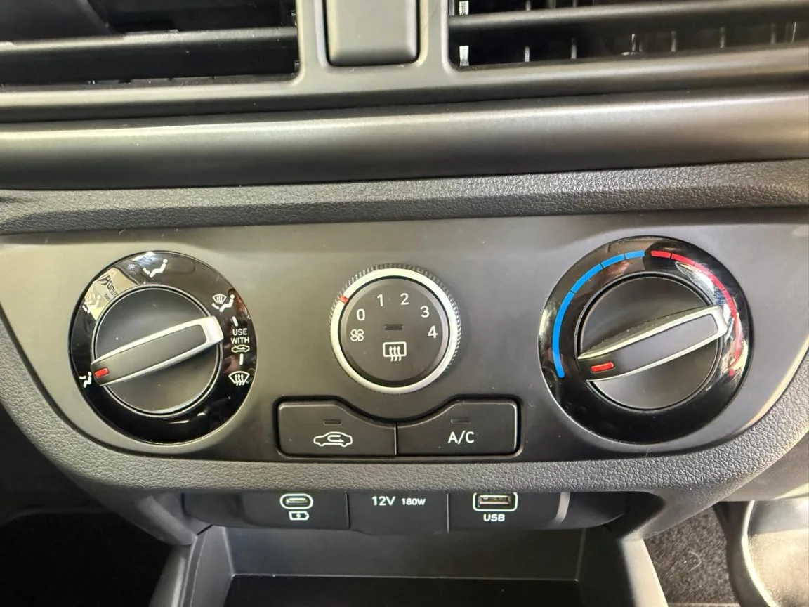 2024 Hyundai GRAND I10 GRAND i10 1.2 PREMIUM A/T MY24 thumbnail 17